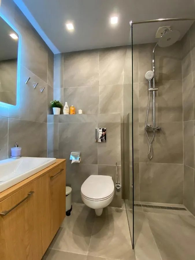Top Central Supreme Apartment Next To Ndk Sofia