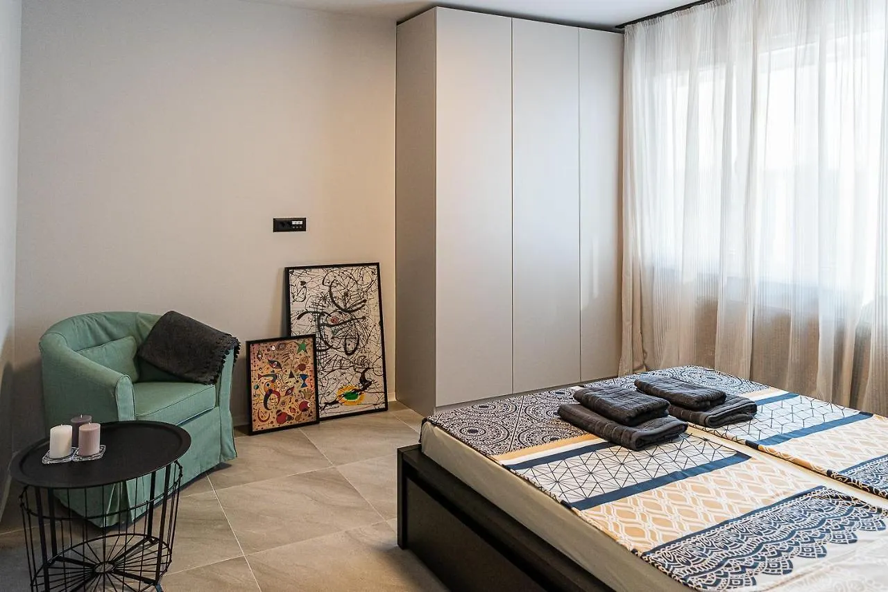 Top Central Supreme Apartment Next To Ndk Sofie 0*,  Bulharsko